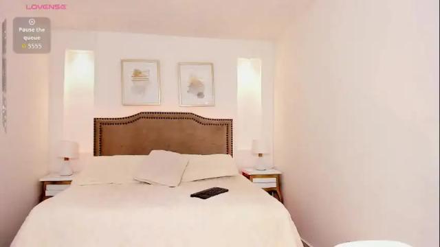 Image 7 of charlotte_es Stream on Chaturbate on 2 months ago