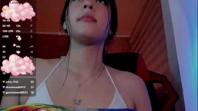 Image 2 of charlotte_greys Stream on Chaturbate on 2 months ago