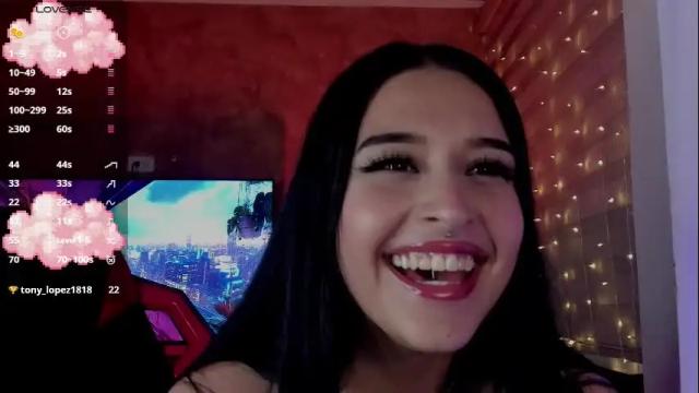 Image 2 of charlotte_greys Stream on Chaturbate on 2 months ago