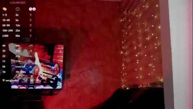 Image 10 of charlotte_greys Stream on Chaturbate on 2 months ago