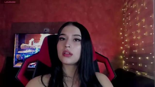 Thumbnail 1, charlotte_greys's Stream at Chaturbate, 2 months ago