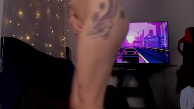 Image 3 of charlotte_greys Stream on Chaturbate on 1 month ago