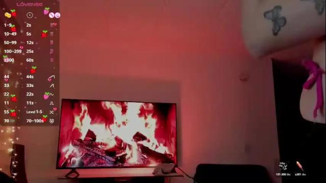 Image 11 of charlotte_greys Stream on Chaturbate on 16 days ago
