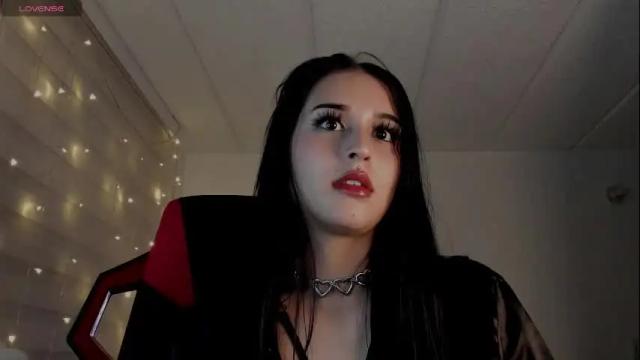 Image 3 of charlotte_greys Stream on Chaturbate on 10 days ago
