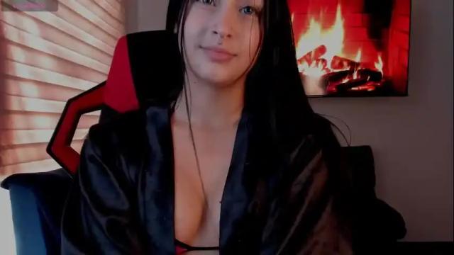 Thumbnail 1, charlotte_greys's Stream at Chaturbate, 1 month ago