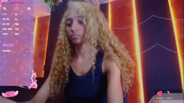 Image 3 of charlotte_love10 Stream on Chaturbate on 1 month ago