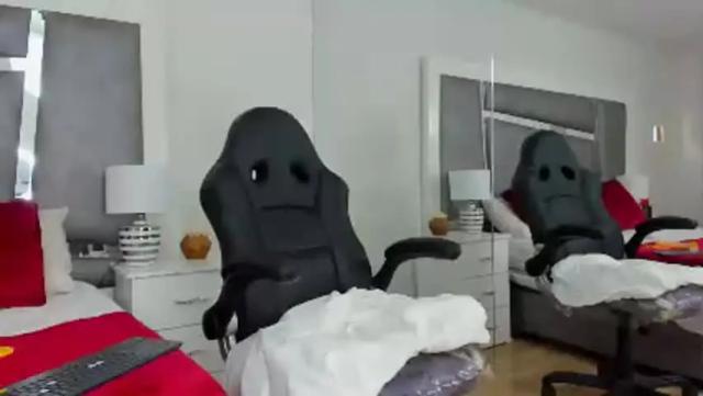 Image 2 of charlotte_martinez_ Stream on Chaturbate on 12 months ago
