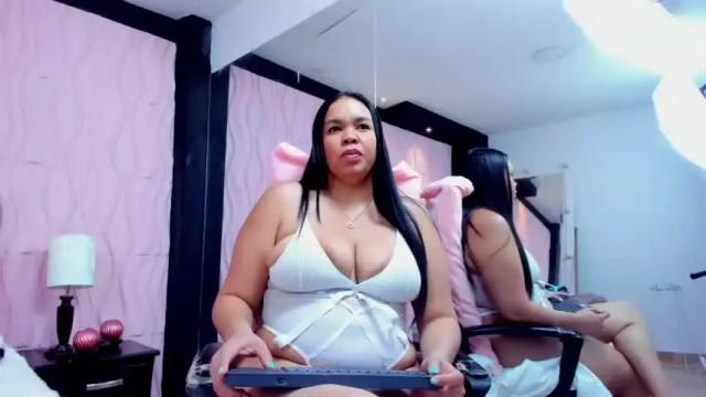 Image 6 of charlotte_martinez__ Stream on Chaturbate on 12 months ago