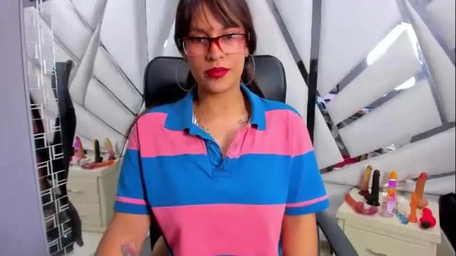 Image 11 of charlotte_owen19 Stream on Chaturbate on 3 months ago