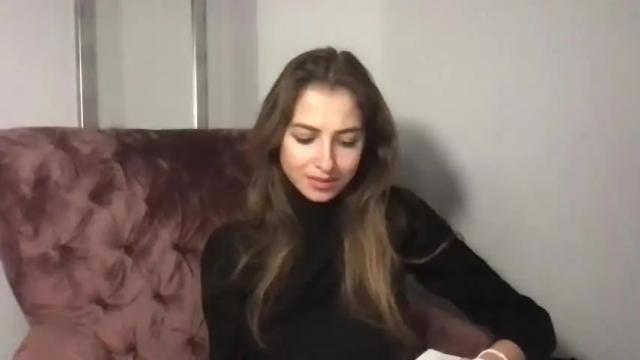 Image 12 of charlotte_roche Stream on Chaturbate on 19 months ago