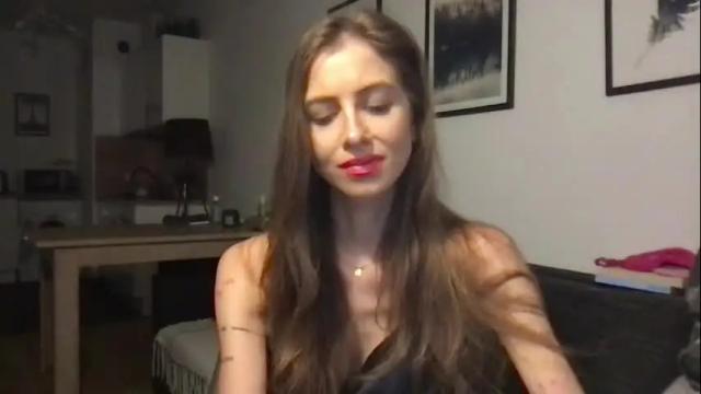 Image 12 of charlotte_roche Stream on Chaturbate on 1 month ago