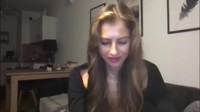 Image 8 of charlotte_roche Stream on Chaturbate on 2 months ago