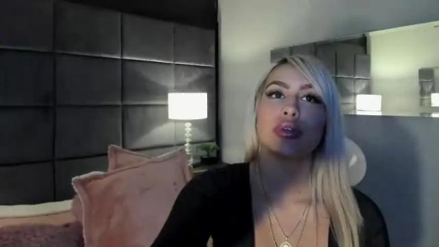 Image 7 of charlotte_w1 Stream on Chaturbate on 21 months ago