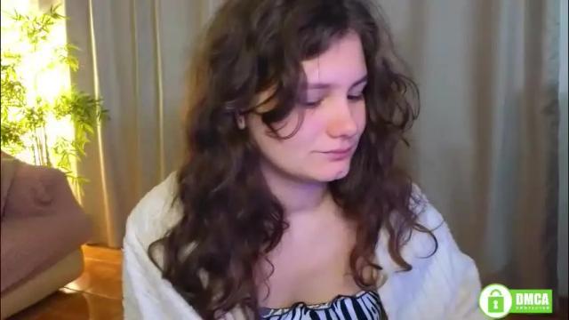 Image 4 of charlotte_wow Stream on Chaturbate on 2 months ago