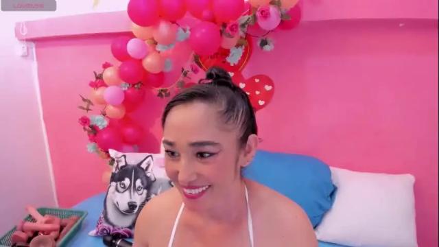 Image 3 of charlotte_x1 Stream on Chaturbate on 28 days ago