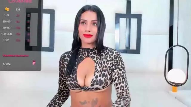 Image 6 of charlottecobiet Stream on Chaturbate on 13 months ago