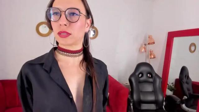 Image 3 of charlottecross_ Stream on Chaturbate on 17 months ago