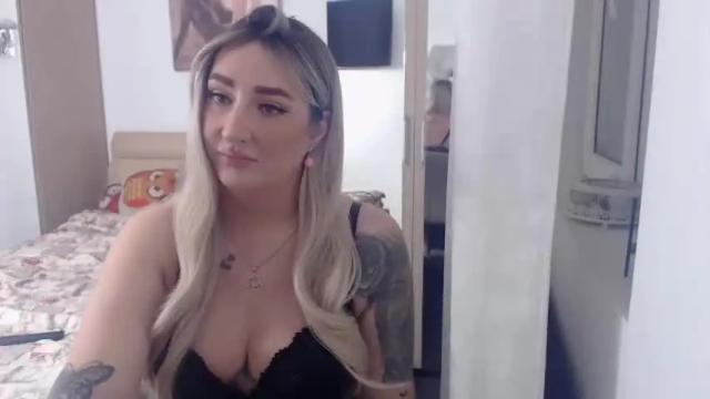 Image 2 of charlottedoll Stream on Chaturbate on 18 months ago