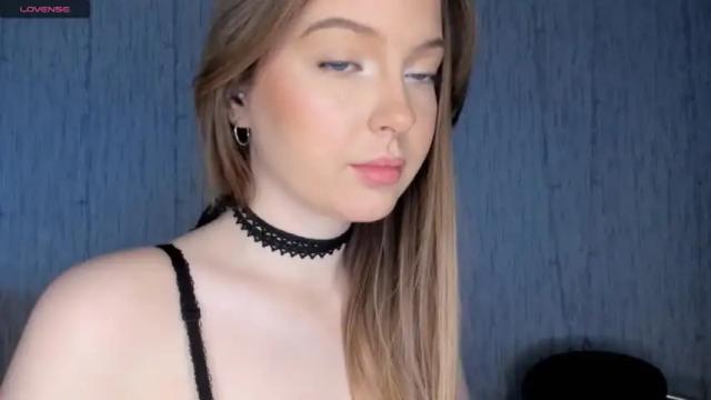 Image 3 of charlotteewalker Stream on Chaturbate on 17 months ago