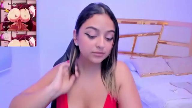 Image 10 of charlotteewhite Stream on Chaturbate on 14 months ago