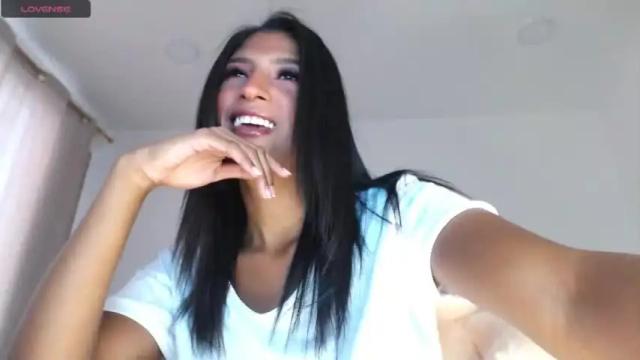 Image 2 of charlottehorny1 Stream on Chaturbate on 14 months ago