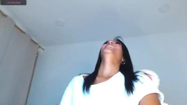 Image 6 of charlottehorny1 Stream on Chaturbate on 14 months ago