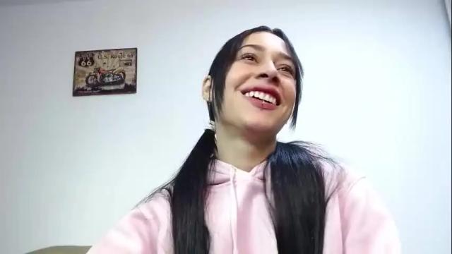 Image 3 of charlottelam2 Stream on Chaturbate on 2 months ago