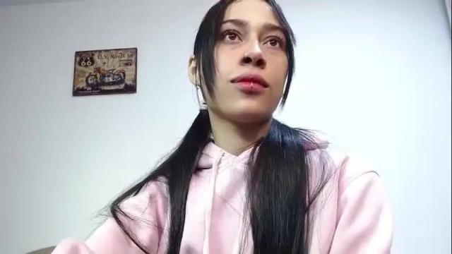 Image 2 of charlottelam2 Stream on Chaturbate on 2 months ago