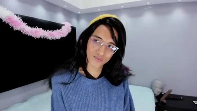 Image 2 of charlottelaurent Stream on Chaturbate on 12 months ago