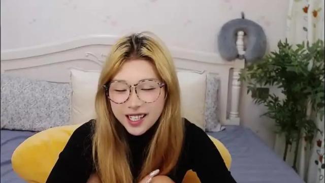 Image 11 of charlottelin Stream on Chaturbate on 1 month ago