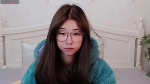 Image 4 of charlottelin Stream on Chaturbate on 1 month ago