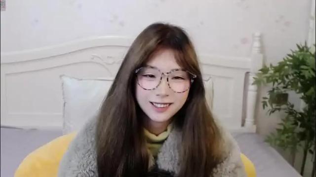 Thumbnail 3, charlottelin's Stream at Chaturbate, 27 days ago