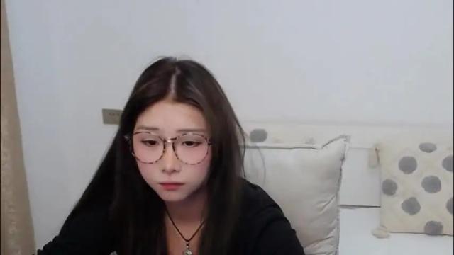 Image 2 of charlottelin Stream on Chaturbate on 1 month ago