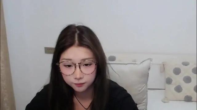 Image 4 of charlottelin Stream on Chaturbate on 1 month ago