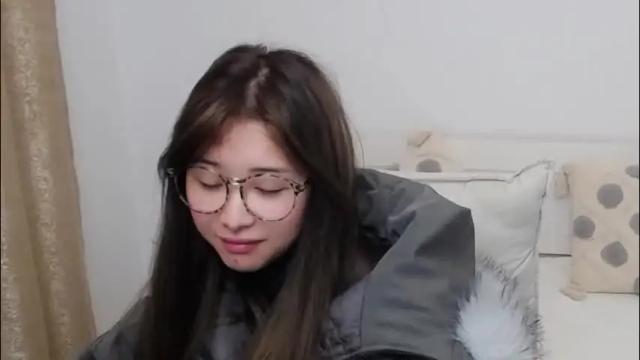 Image 4 of charlottelin Stream on Chaturbate on 1 month ago