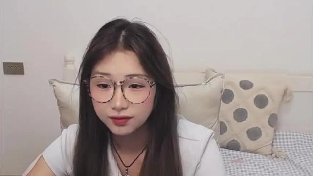 Image 7 of charlottelin Stream on Chaturbate on 12 days ago