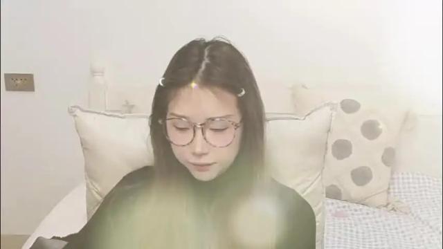 Image 10 of charlottelin Stream on Chaturbate on 6 days ago