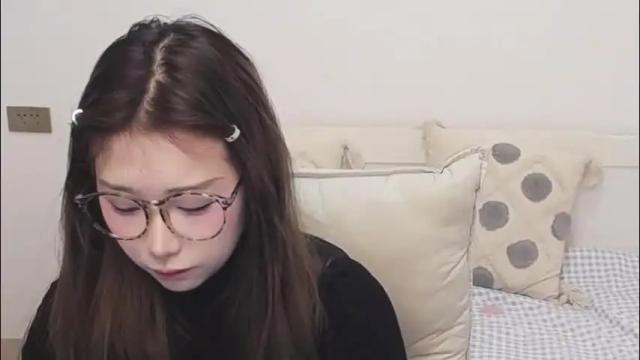 Image 11 of charlottelin Stream on Chaturbate on 6 days ago