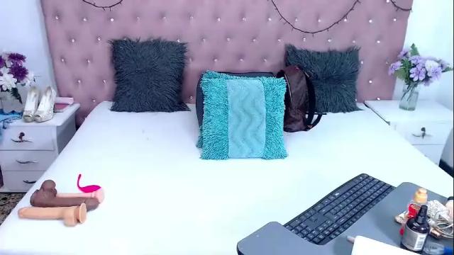 Image 4 of charlottesteinxx Stream on Chaturbate on 16 days ago