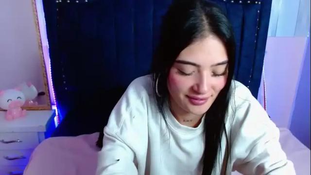 Image 3 of charlottesweetlx Stream on Chaturbate on 12 days ago