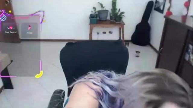 Image 2 of charlottezoe1 Stream on Chaturbate on 20 days ago