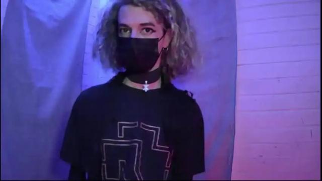 Image 3 of charlydestroyer Stream on Chaturbate on 18 months ago
