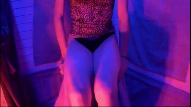 Image 3 of charlydestroyer Stream on Chaturbate on 14 months ago