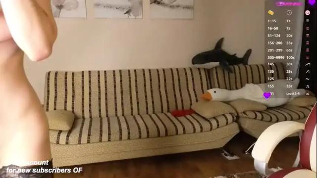 Image 3 of charming__kitty Stream on Chaturbate on 16 days ago