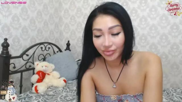 Image 3 of charming__vivian Stream on Chaturbate on 15 months ago