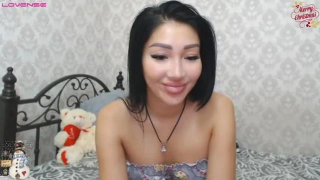 Image 4 of charming__vivian Stream on Chaturbate on 15 months ago
