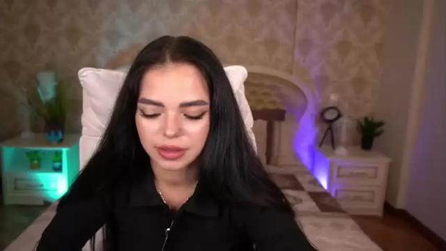 Image 3 of charming_banshee Stream on Chaturbate on 18 months ago