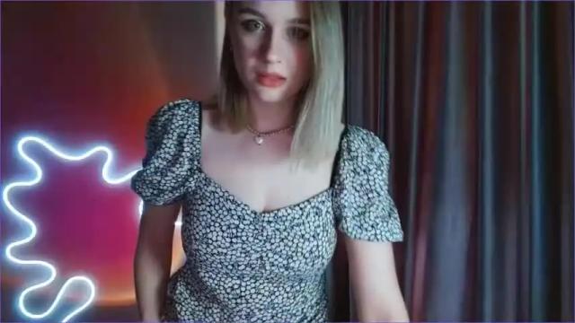 Image 7 of charming_beauty Stream on Chaturbate on 13 months ago