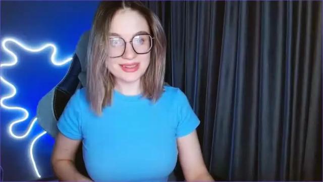 Thumbnail 1, charming_beauty's Stream at Chaturbate, 13 months ago