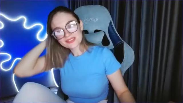 Image 6 of charming_beauty Stream on Chaturbate on 13 months ago